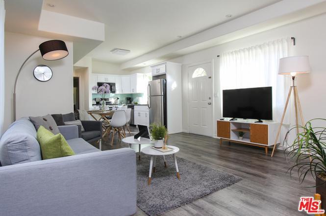 Foto principal - 16057 Hartland St