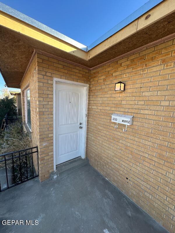 Foto del edificio - 3332 Mobile Ave