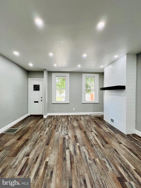 Foto del edificio - 4311 N Hicks St