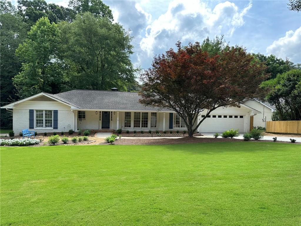 Foto principal - 4555 Runnemede Rd NW