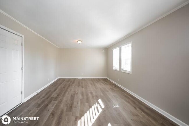 Building Photo - 4123 RIDGEWAY DR, INDIANAPOLIS, IN 46221
