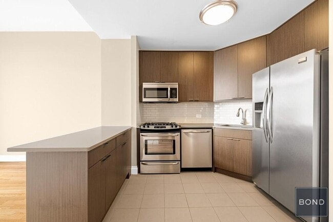 Building Photo - 776 Sixth Avenue