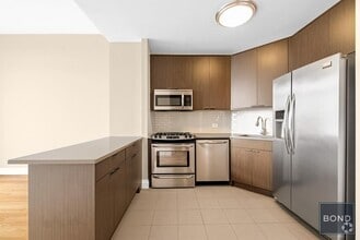 Building Photo - 776 Sixth Avenue
