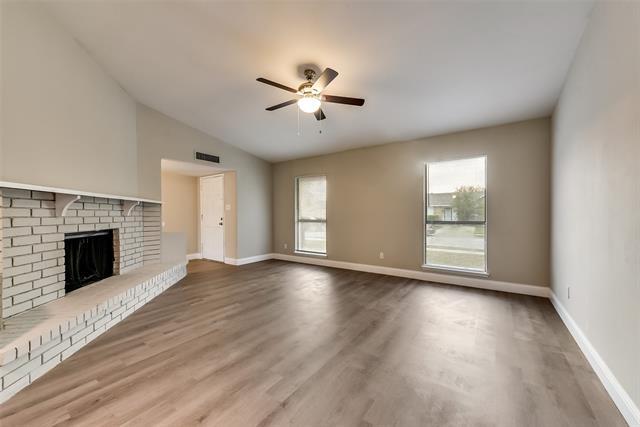 Building Photo - 441 Willow Springs Dr