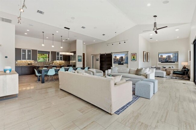 Foto del edificio - 3605 Robbins Rd