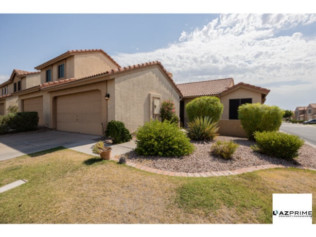 A Distinguished 2/2 Single-Level Townhome ... - A Distinguished 2/2 Single-Level Townhome ...