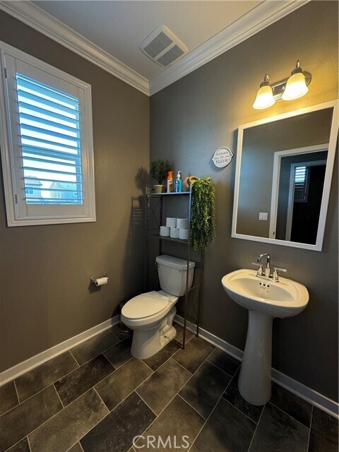 Foto del edificio - 14159 Anselmo Wy