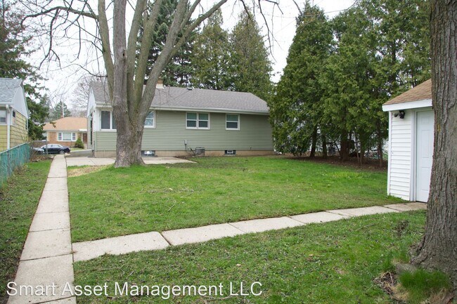 Foto del edificio - 3 br, 1 bath House - 5726 N 32nd Street