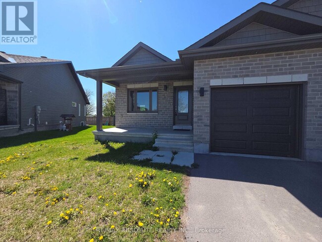 Building Photo - 15 Seabert Dr