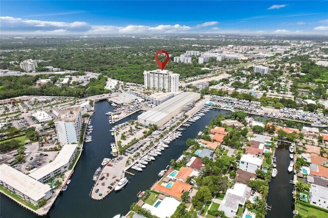 Building Photo - 13499 Biscayne Blvd