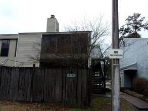 Building Photo - 1763 7th Crompton Ct