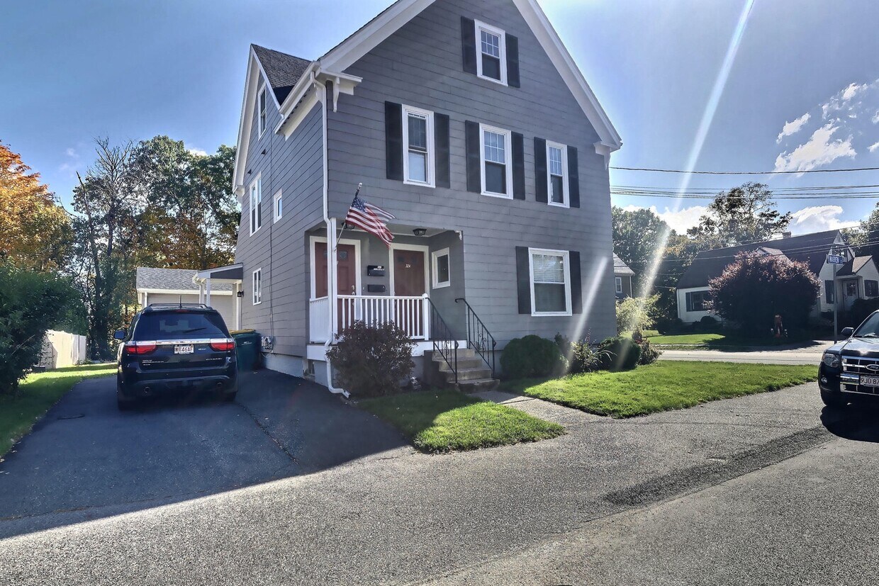 32 Warren St, Norwood, MA 02062 Apartments in Norwood, MA