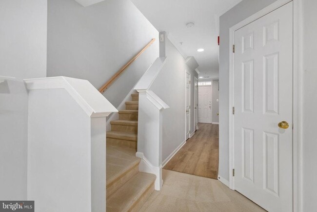 Building Photo - 351 Livermore Ln