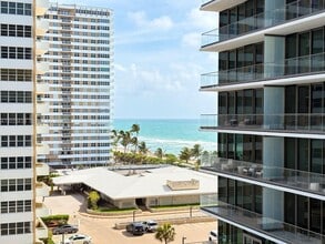 Building Photo - 2030 S Ocean Dr