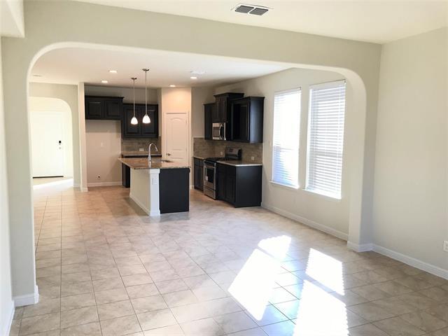 Building Photo - 216 Sunken Meadow Ct