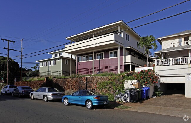 Building Photo - 700 16th Ave