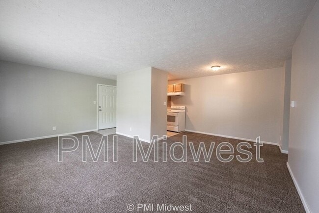 Foto del edificio - 6260 E 11th St