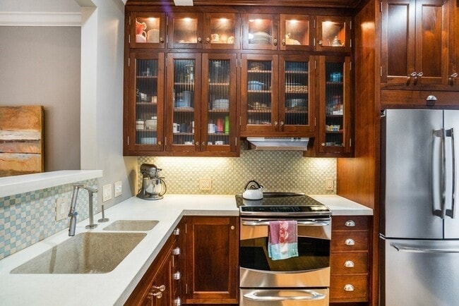 Foto del edificio - 381 Huron Ave