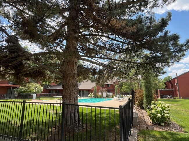 Foto del edificio - 1625 W Elizabeth St