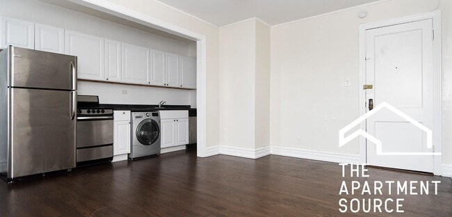 Foto del edificio - 3345 N Marshfield Ave