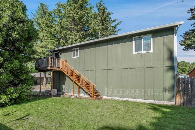 Foto del edificio - 2423 NW 3rd Ave