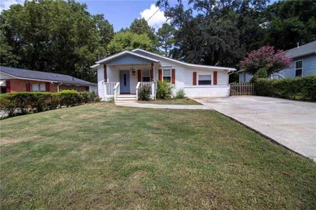 Foto del edificio - 1329 Plaza Ave SW