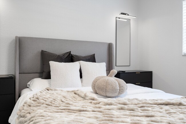 Foto del edificio - 3215 W Swann Ave