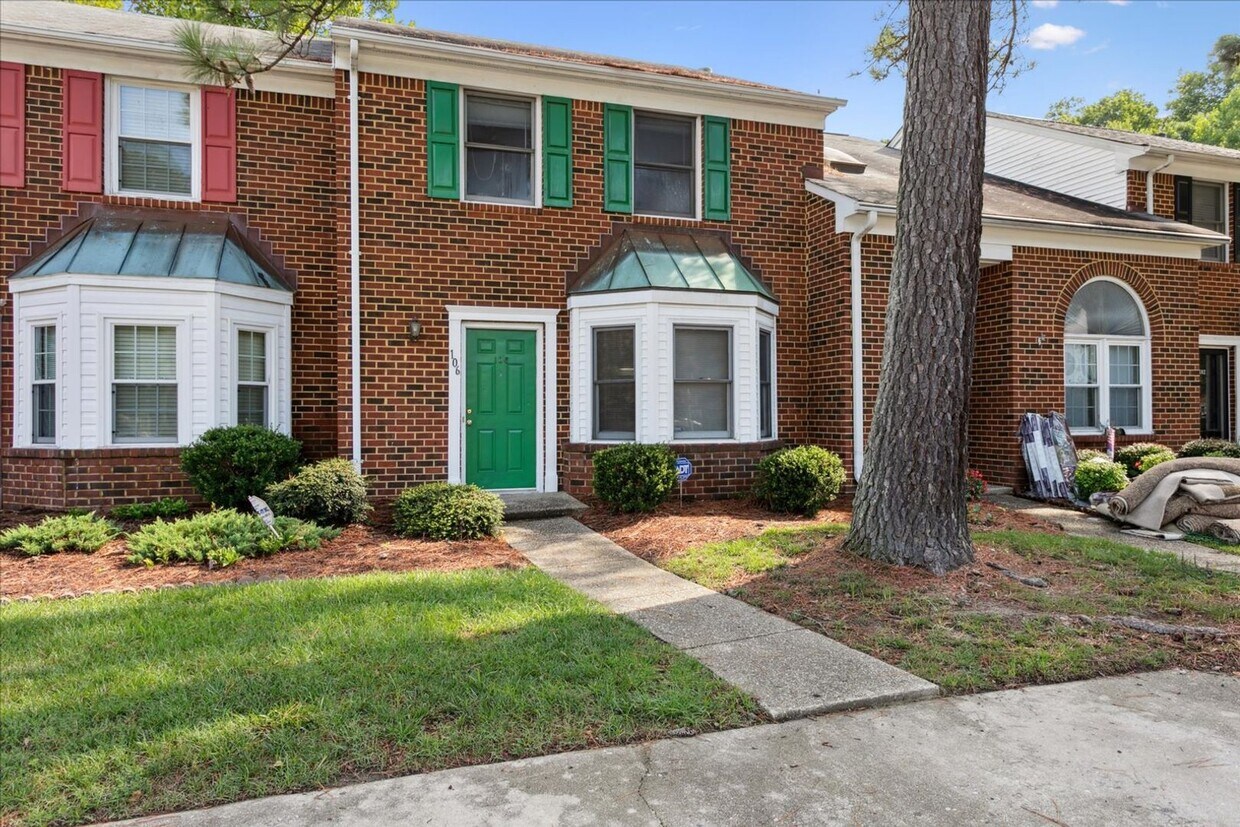 Primary Photo - Magruder Estates