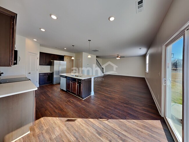 Foto del edificio - 5305 Virtue Ave