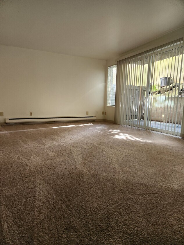 Photo - 3401 NE 65th St (Seattle, WA)