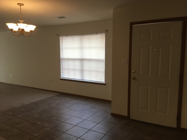 Building Photo - 1512 Fianna Pl Ct