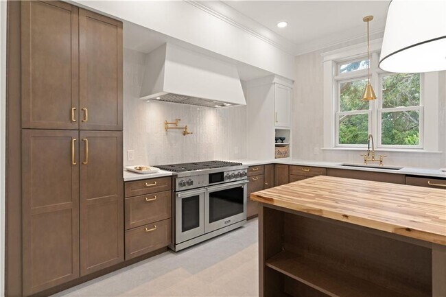 Foto del edificio - 50 Frederica Oaks Ln