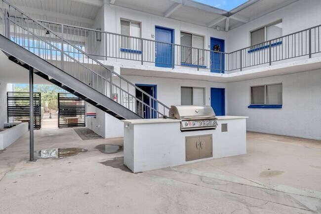 Foto del edificio - U of A Affordable housing!!! Affordable 2 ...