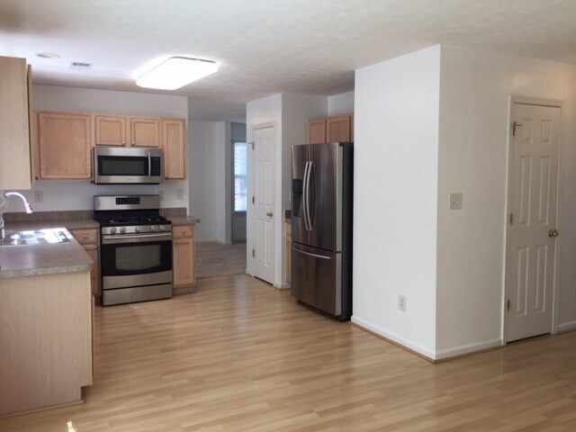 Foto del edificio - Single-Family home in the Springhill neighborhood off News Road in Williamsburg!