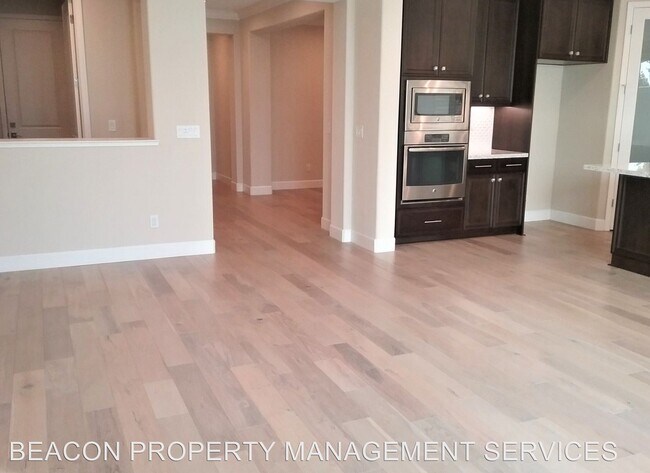 Building Photo - 3 br, 2 bath House - 3020 RADIANCE STREET