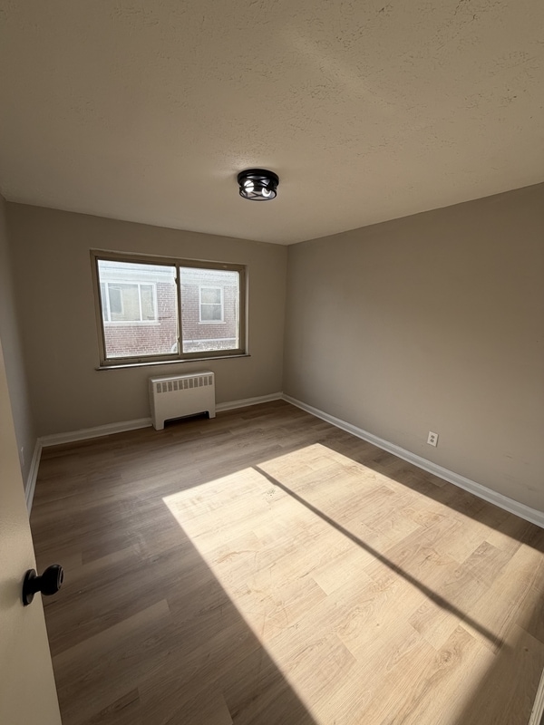 Building Photo - 7139 Eastlawn Dr