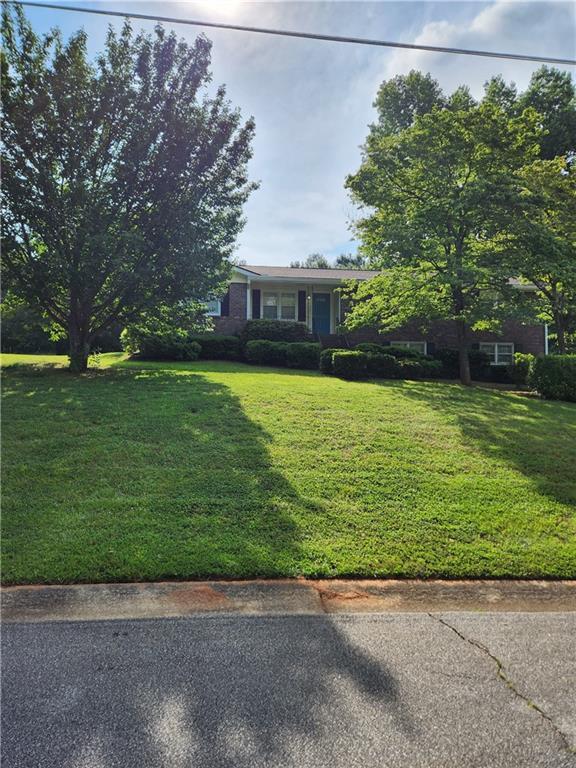 3272 Spreading Oak Dr, Douglasville, GA 30135 House for Rent in