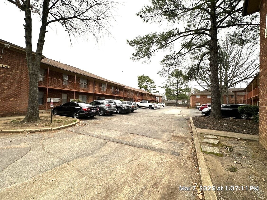 Forrest Cove Apartments - Forrest Cove Apartments