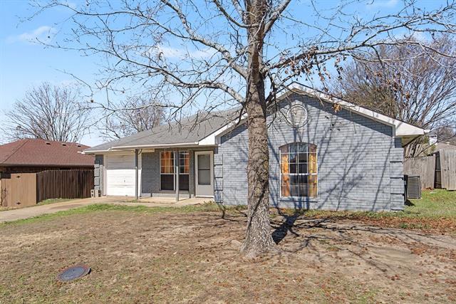 Building Photo - 114 Prairie Creek Cir