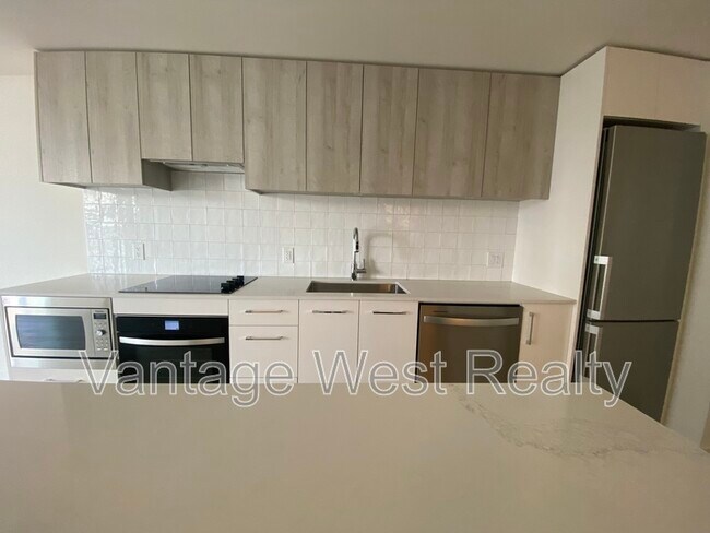 Photo du bâtiment - 3699-3699 Capozzi Rd
