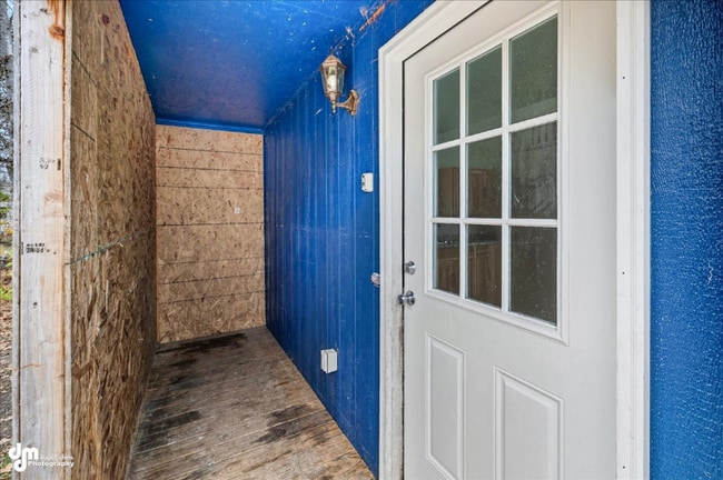 Foto del edificio - 52176 Merrill Ave