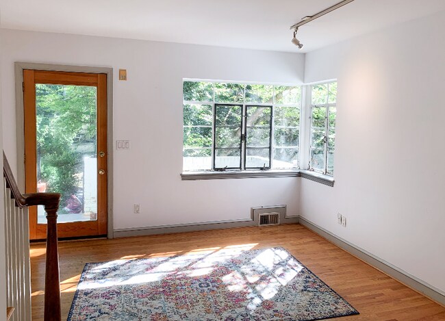 Foto del edificio - 3451 17th St NW