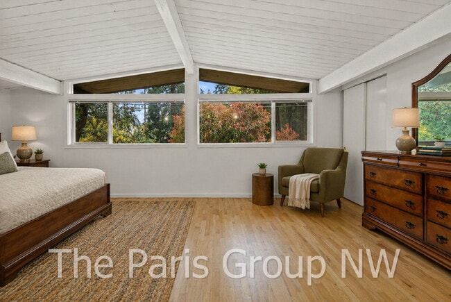 Foto del edificio - Fantastic Modernized Bridle Trails Mid Century Home * Central A/C, EV Charger, Exceptional Outdoo...
