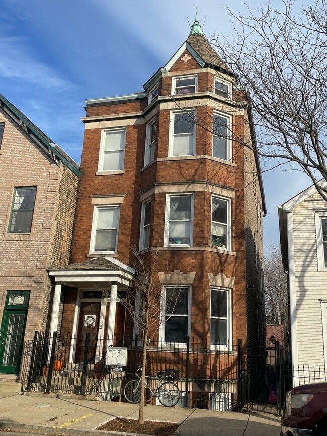 Building Photo - 1909 S May St Building Photo - 1909 S May St