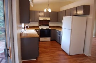 Building Photo - 1724 Fremont Ct