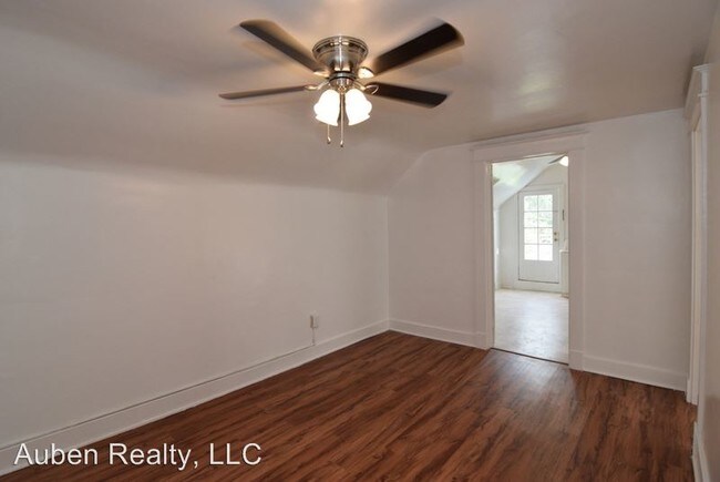 Building Photo - 2 br, 1 bath House - 1112 Cobb Street Apt. 3