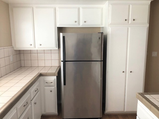 Kitchen d - 240 S Broadway