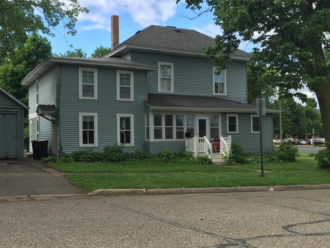 Primary Photo - 410 S 3rd St