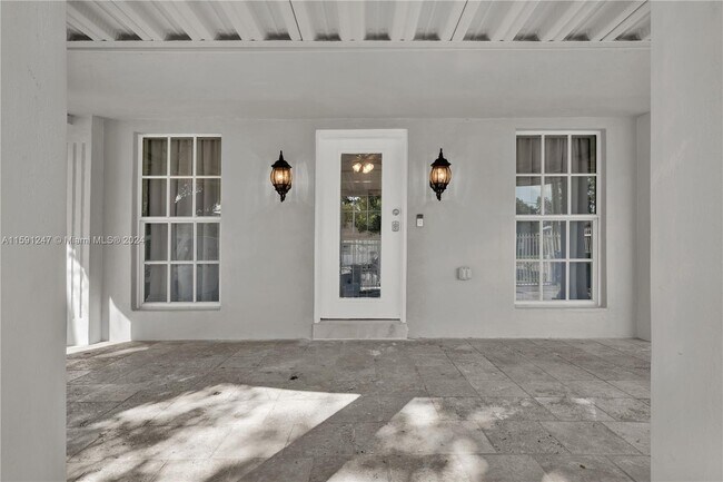 Foto del edificio - 1361 NW 28th St