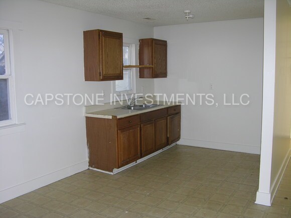 Foto del edificio - 349 Camden Ct NW